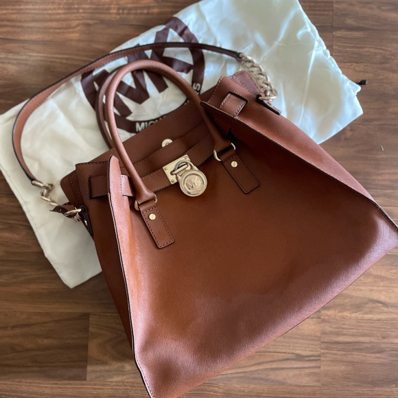 Michael Kors Handbags - Michael Kors purse